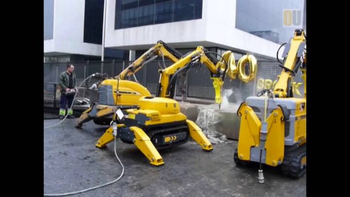 El robot demoledor en acción