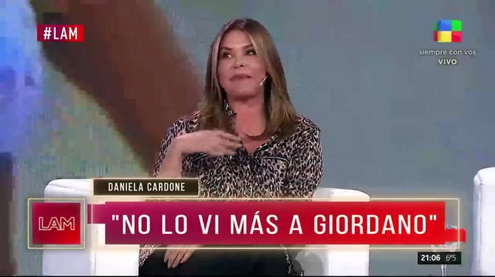 Nazarena y Daniela se besaron