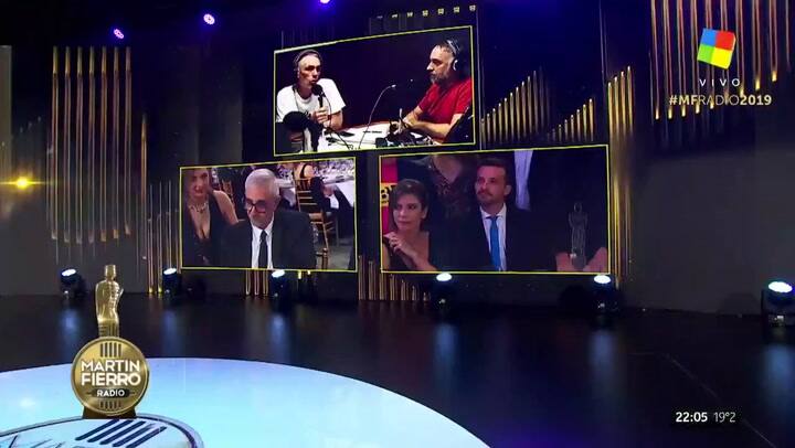 Las hijas del recordado Marcelo Zlotogwiazda recibieron el premio Martín Fierro - Fuente: América TV