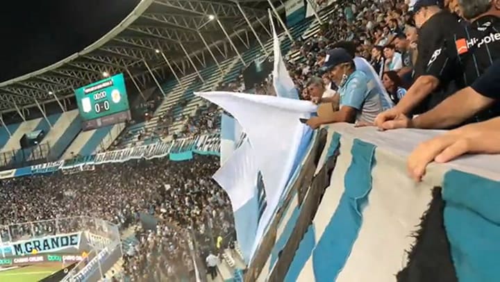 Espolvoreó el 'Cilindro' con las cenizas de un familiar