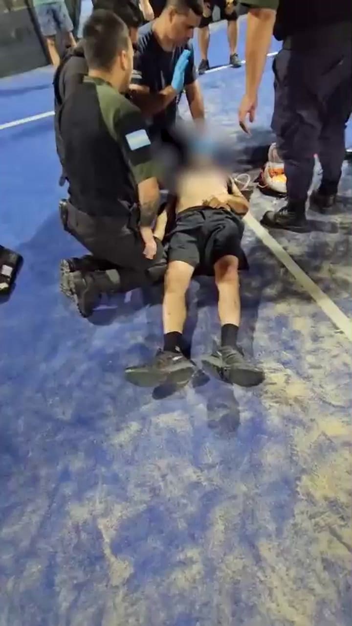 Jugaba al padel, se descompensó, sufrió un paro y le salvaron la vida