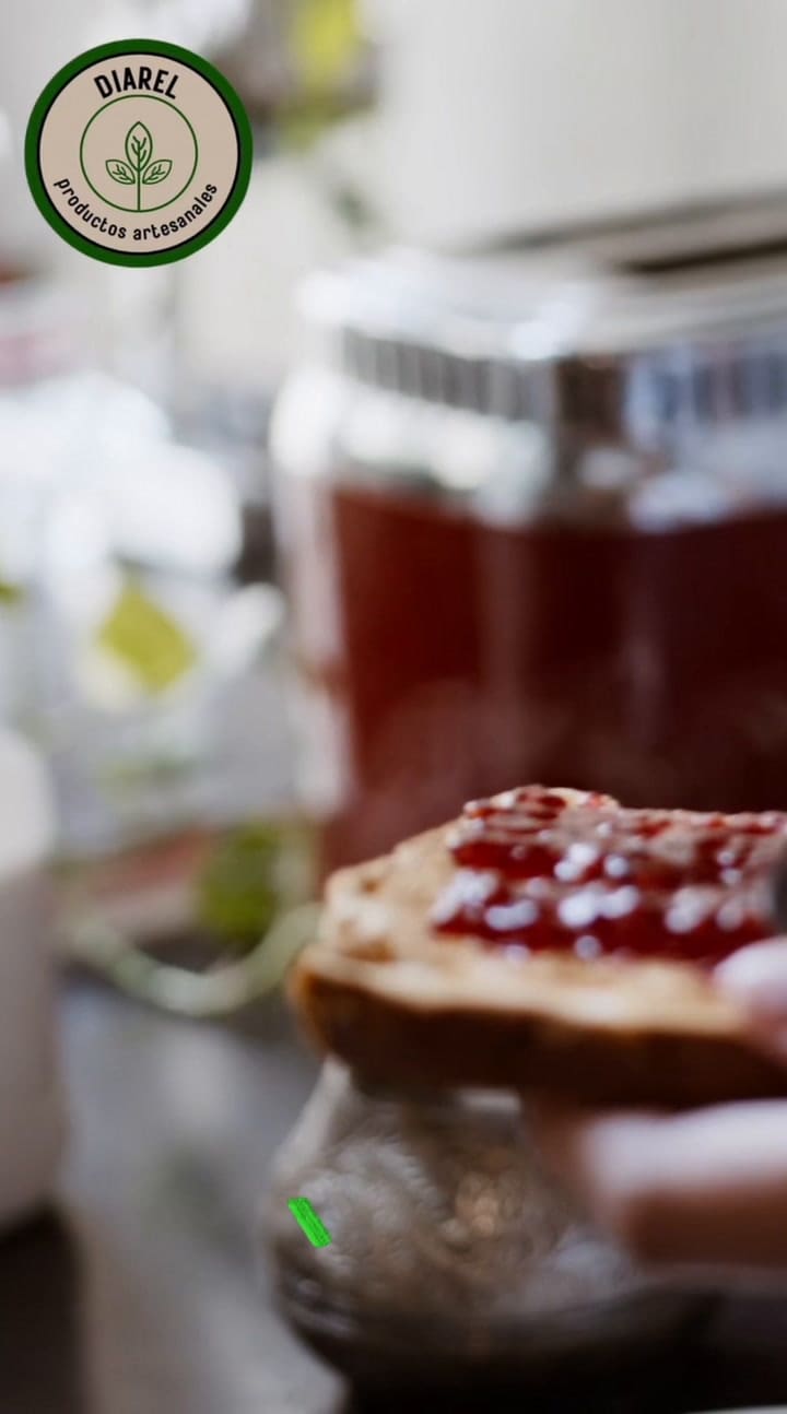 ¿Porque Debería Evitar Consumir Mermelada Comercial Bueno, Las Mermeladas Que Conocemos Hoy En Día, Estan Preparadas Bajo Procesos Industriales Con Azúcar Refinada, La Cual Aunque No Se Note, Se Infiltrará Como