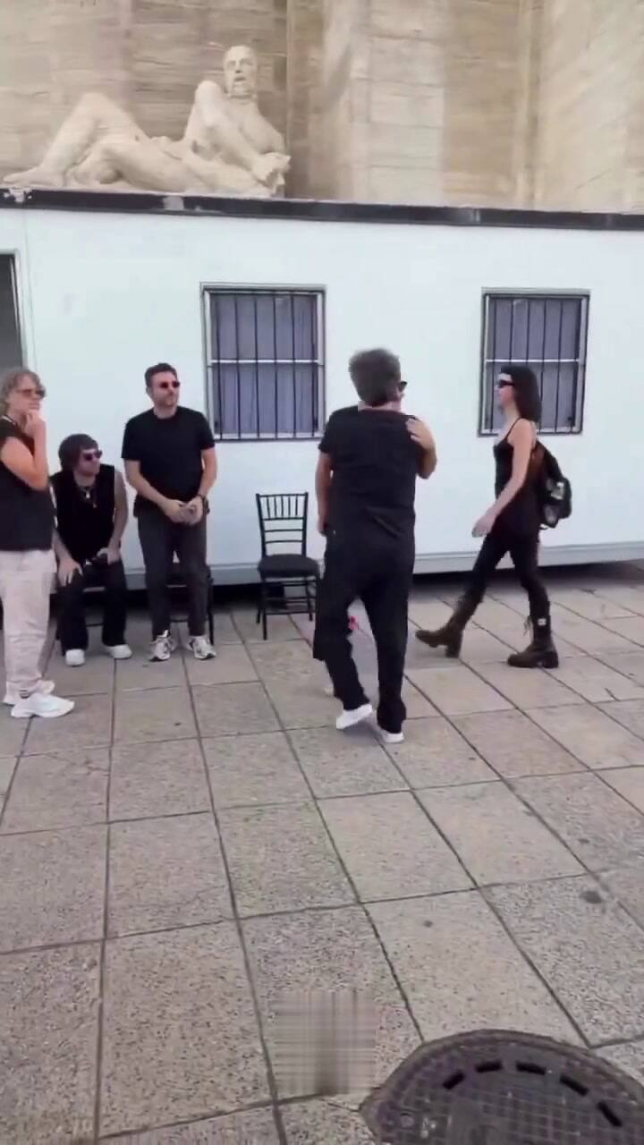 Fito Paéz y Sofía Gala llegan juntos al show del cantante en Rosario