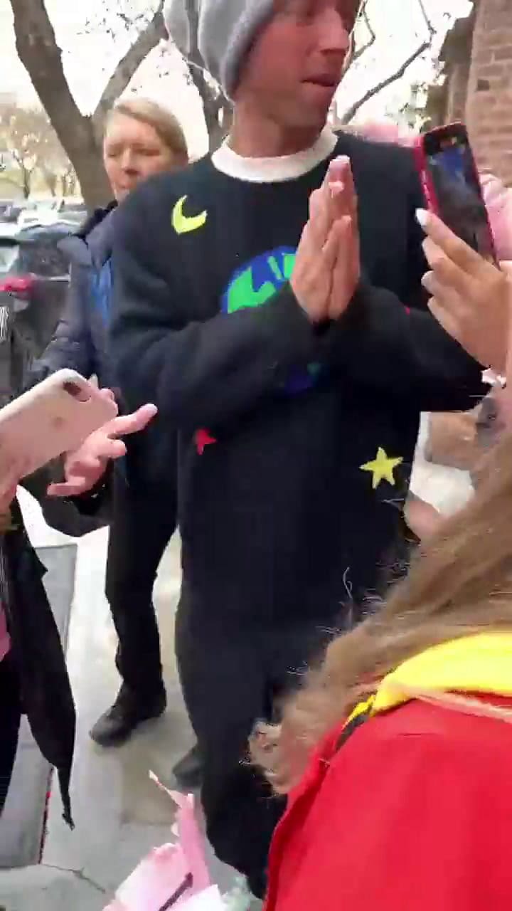 Agustina se cruzó con Chris Martin en Buenos Aires (Video: Gentileza Agustina de la Torre)