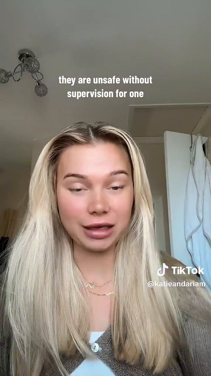 Una mamá reveló por qué dejó de ponerle cintas en la cabeza a su bebé