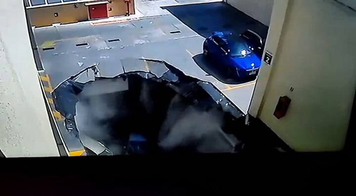 Una cámara de seguridad capturó el momento