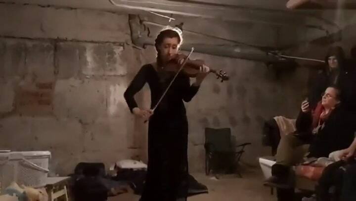 Un concierto en un refugio en Kharkiv