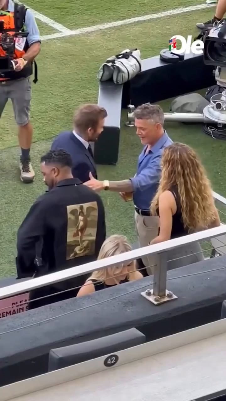 Invitado De Lujo El Que Tuvo David Beckham Para El Decisión Day En El Que Inter Miami Enfrentará A New England Revolution. Ni Más Ni Menos Que Alejandro Sanz. @Fedesaint