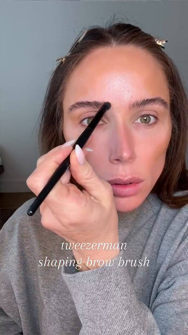 La maquilladora profesional explicó que su técnica es como jugar con la luz y la piel