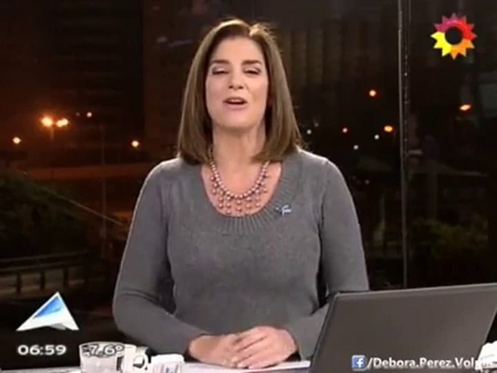 Débora Pérez Volpin y su saludo matutino