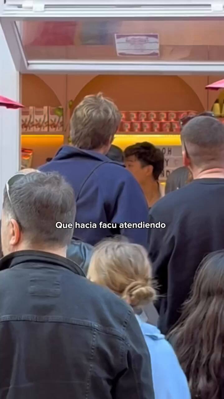 Bautista Mascia visitó el local de Martín Ku