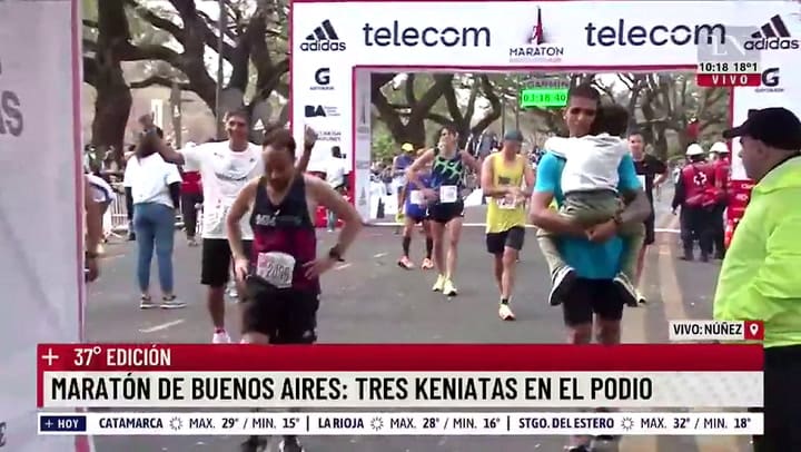 37a. Maratón de Buenos Aires: el desgarrador llanto de un participante que abrazó a su hijo en la meta