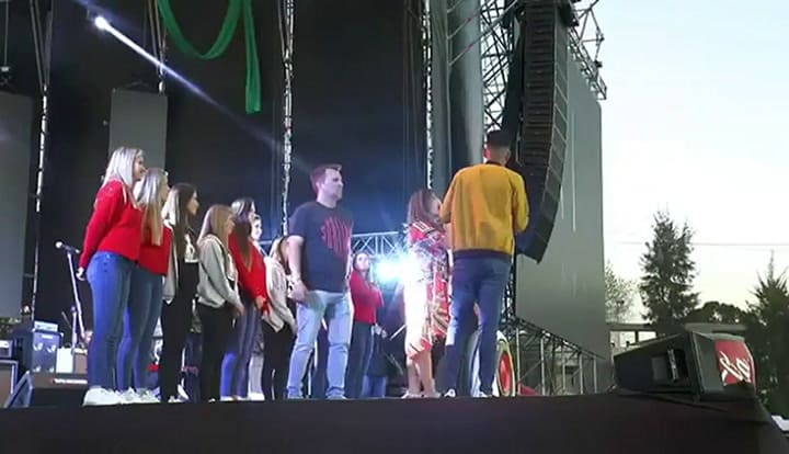 Polémica por la presentación de un animador cordobés - Fuente: Youtube