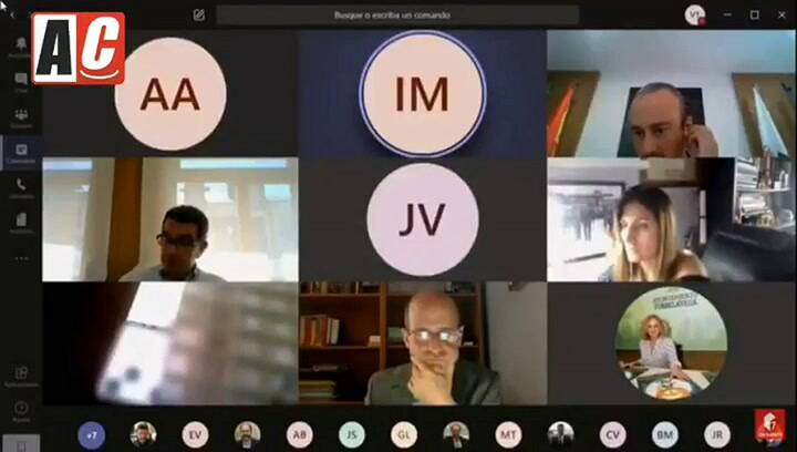 Un concejal español se duchó durante una sesión a distancia y ofrece su renuncia