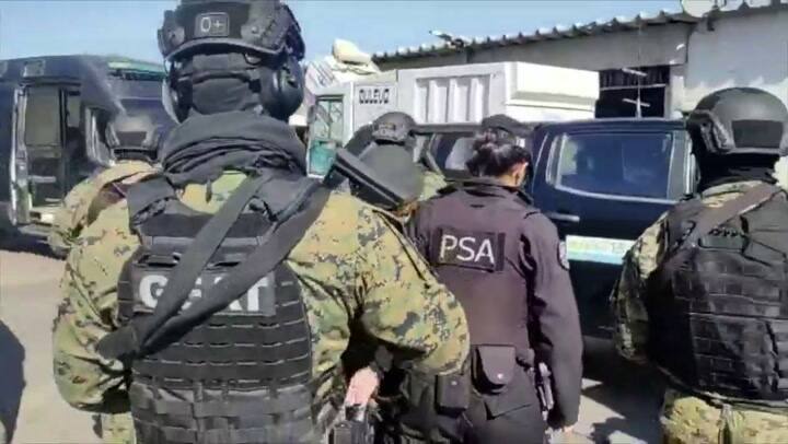 El traslado de los cuatro detenidos por el atentado a Cristina Kirchner