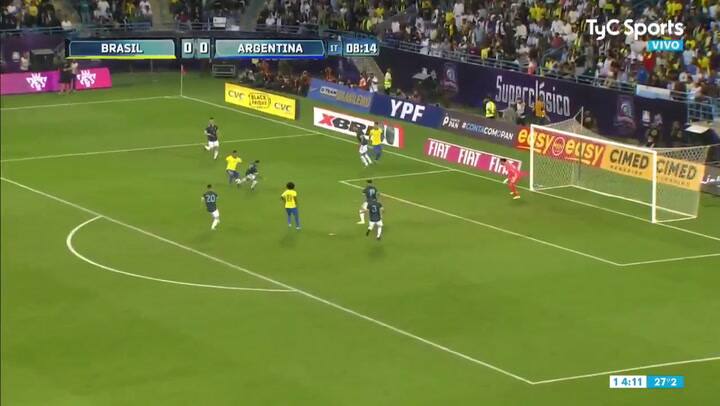 El penal errado por Gabriel Jesus mantuvo el 0-0. Fuente: TyC Sports