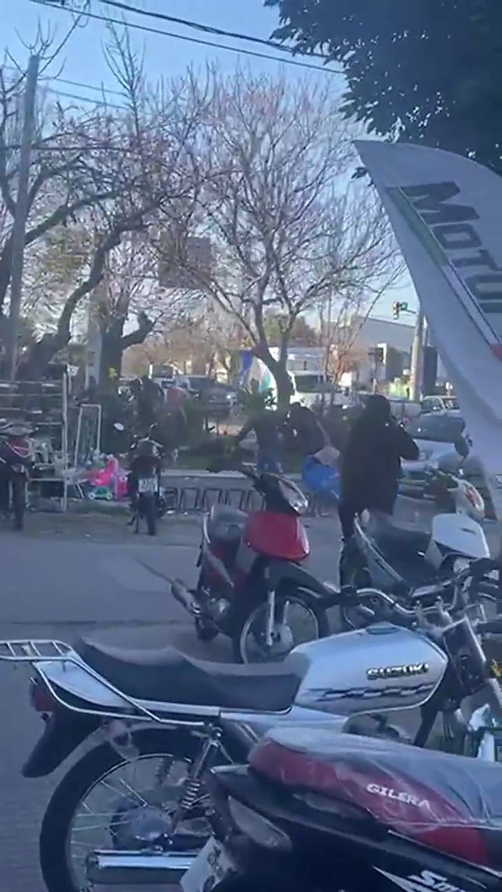 Saqueo al supermercado Kilbel en la ciudad de Santa Fe