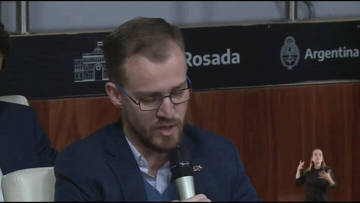 “Regresó al país al mediodía”: el error de Cerruti al explicar el viaje de Alberto Fernández a Jujuy