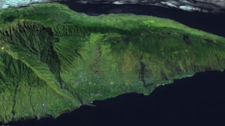 Desde el satélite Sentinel-2, la colada de lava parece “una herida” de fuego