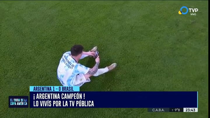 Emocionante. Messi en videollamada con su papá.