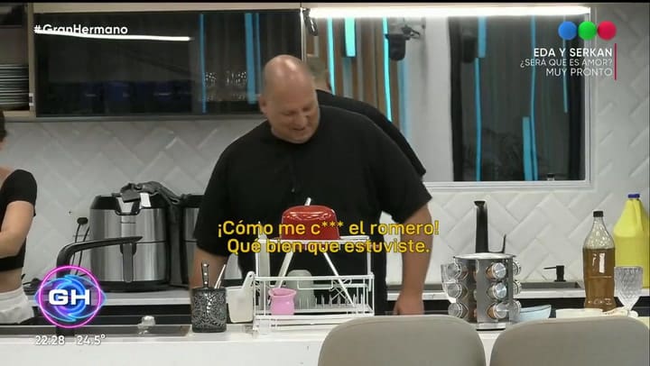 El insólito debate sobre cómo armar la salmuera para el asado.