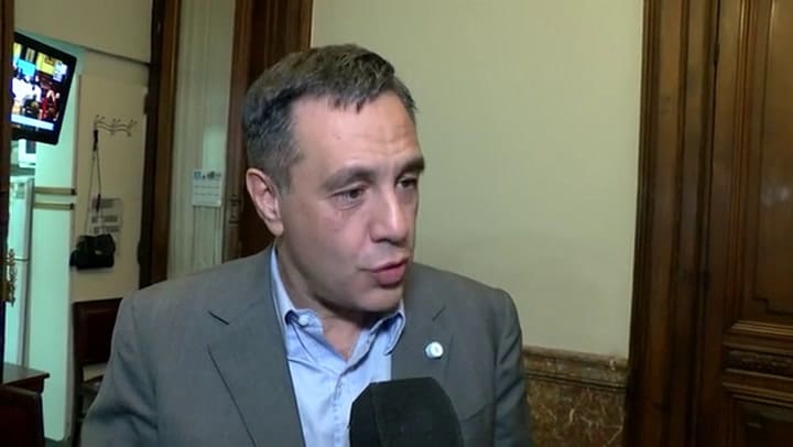 Finocchiaro habló sobre la toma de colegios por la despenalizacion del aborto - Fuente: Télam