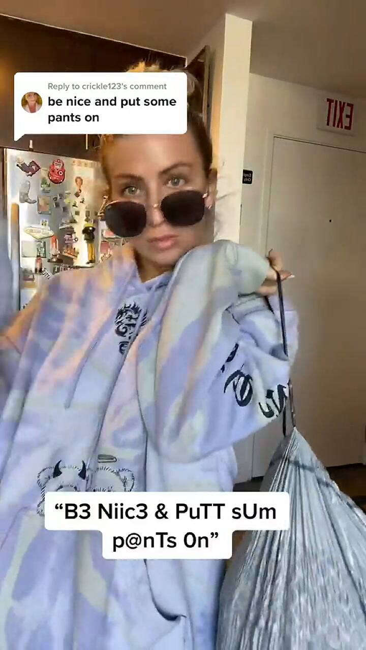 La respuesta al pedido de sus vecinos sobre su ropa