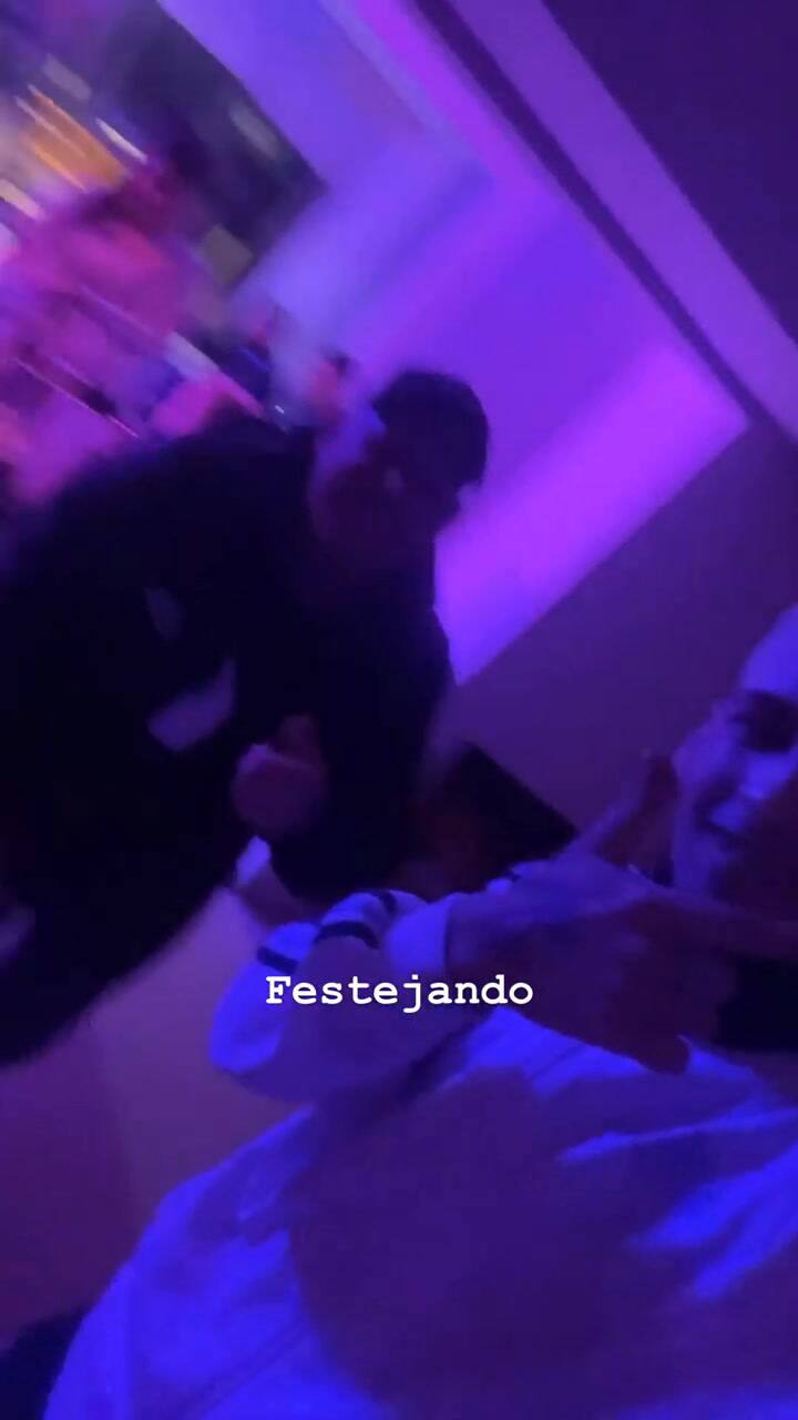 L-Gante mostró el interior de su nuevo hogar donde organizó una fiesta para sus amigos