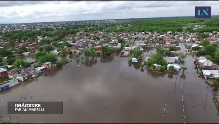 Las inundaciones en Laferrere, desde el drone de LA NACION