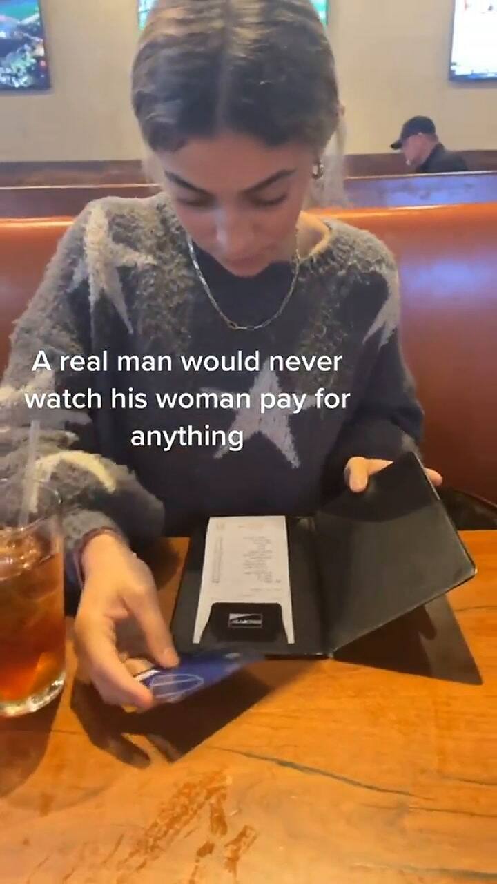 Un tiktoker dijo lo que las mujeres 'nunca' deberían de hacer en una relación