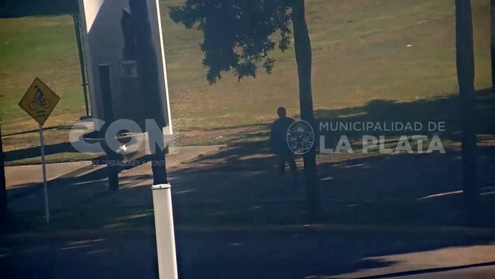 Usaban a niños para pedir dinero en semáforos: tres adultos detenidos en La Plata