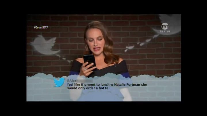 Las estrellas se divirtieron con los tweets en su contra en la ceremonia de los Oscar
