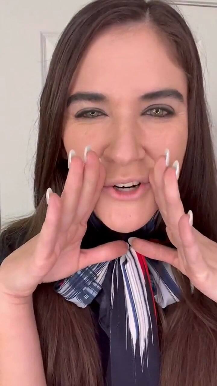 Azafata revela los secretos que los pasajeros desconocen