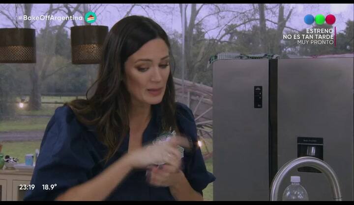Las preguntas románticas de Paula Chaves que lograron poner nervioso a Facundo en Bake off Argentina