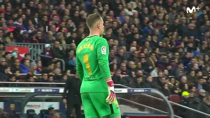 Luis Suárez y Ter Stegen recriminan a la grada los pitos andré Gomes