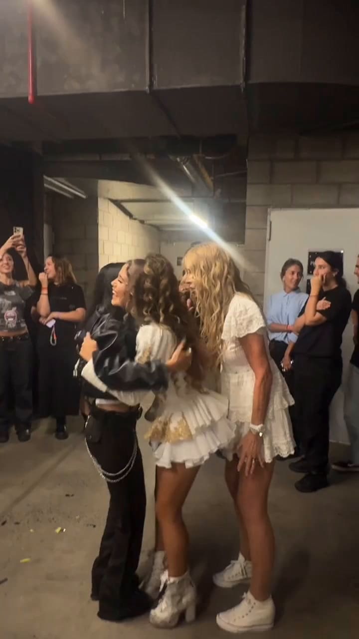 Lali fue a ver Margarita y revolucionó al elenco: el emotivo reencuentro con Cris Morena