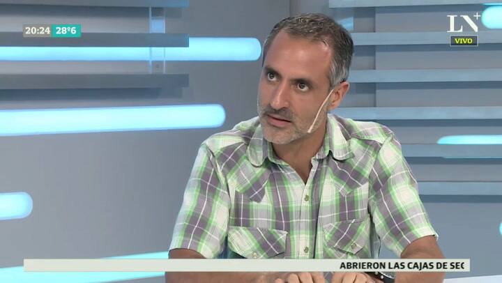 Una ley dice que los chicos tienen que viajar en 'sillita' hasta los 10 años