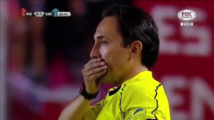 Así fue la expulsión de Gigliotti ante Gremio, por el VAR