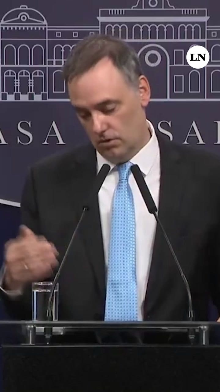 Pese al pedido de “austeridad”, Adorni justificó los viajes al exterior de funcionarios para sus vacaciones