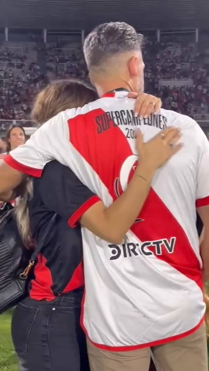 Evangelina Anderson festejó en nuevo triunfo de su esposo