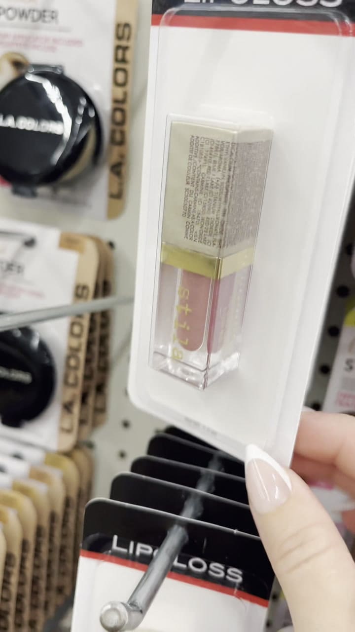 El truco de una tiktoker para encontrar maquillaje de primera línea en Dollar Tree