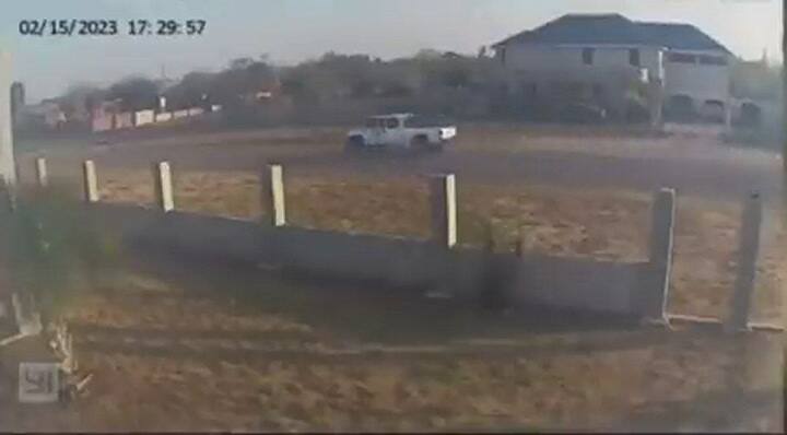 Una cámara de vigilancia captó cómo el meteorito atraviesa el cielo de Texas