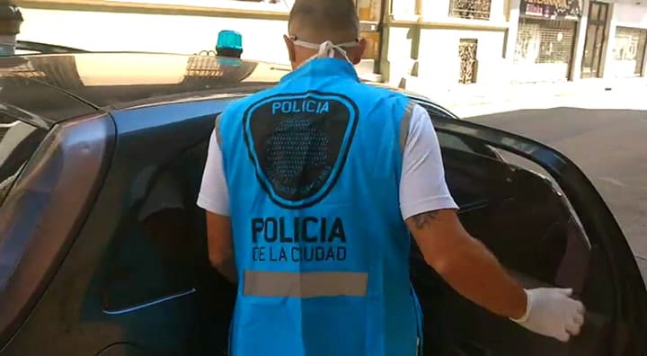 Lo detuvieron por jugar al Pokemon GO en cuarentena