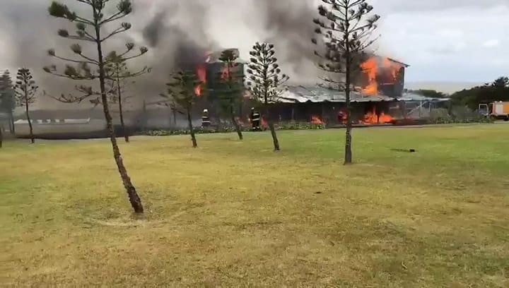 José Ignacio: la casa de Alan Faena quedó destruida por un incendio - Fuente: Twitter