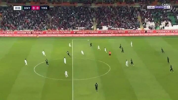 Arquero turco: cómo hacerse expulsar a 13 segundos del arranque tras un insólito error - Bein Sports