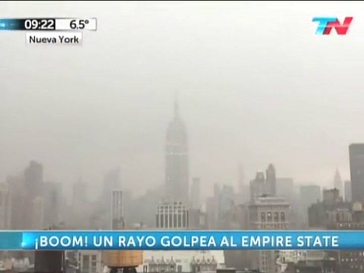 Un rayo golpea el Empire State