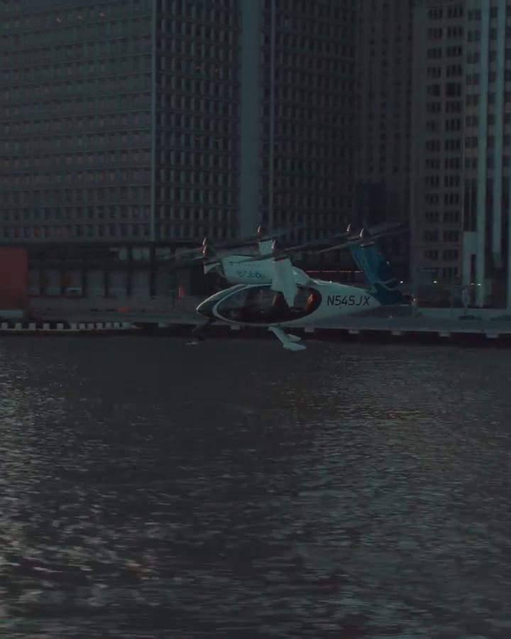 Vuelo de prueba inaugural realizado por Joby Aviation en la ciudad de Nueva York