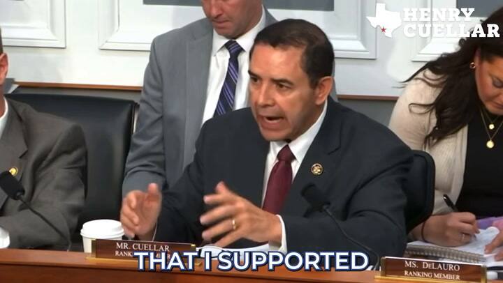 Diálogo legislativo entre un congresista y el director del Uscis sobre la creación de una nueva división policial interna