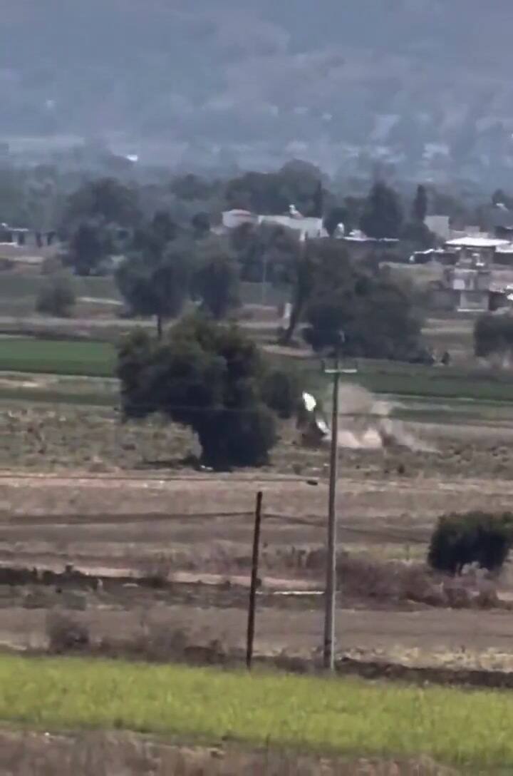 X2Twitter.com 11AAvx0u9CAZOpCd 1088p