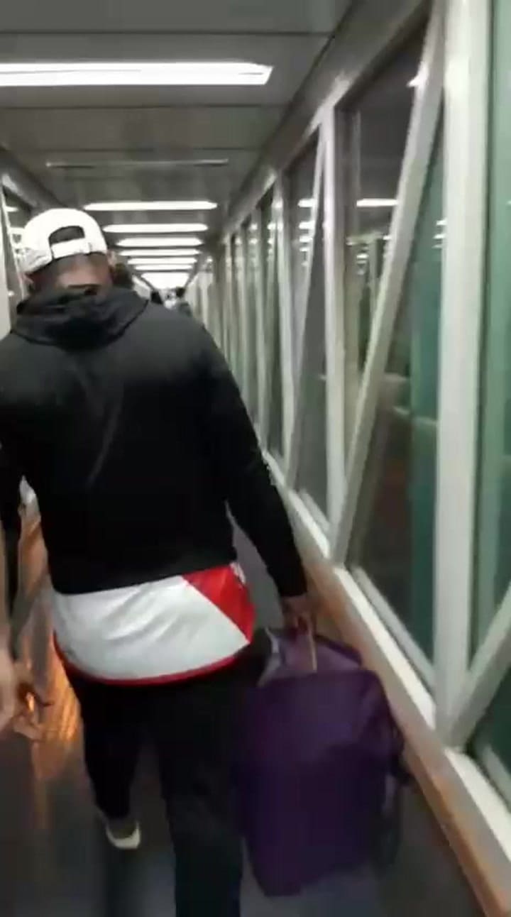 Cayó en Ezeiza el rompecorazones nigeriano: primera captura mundial con alerta plateada de Interpol